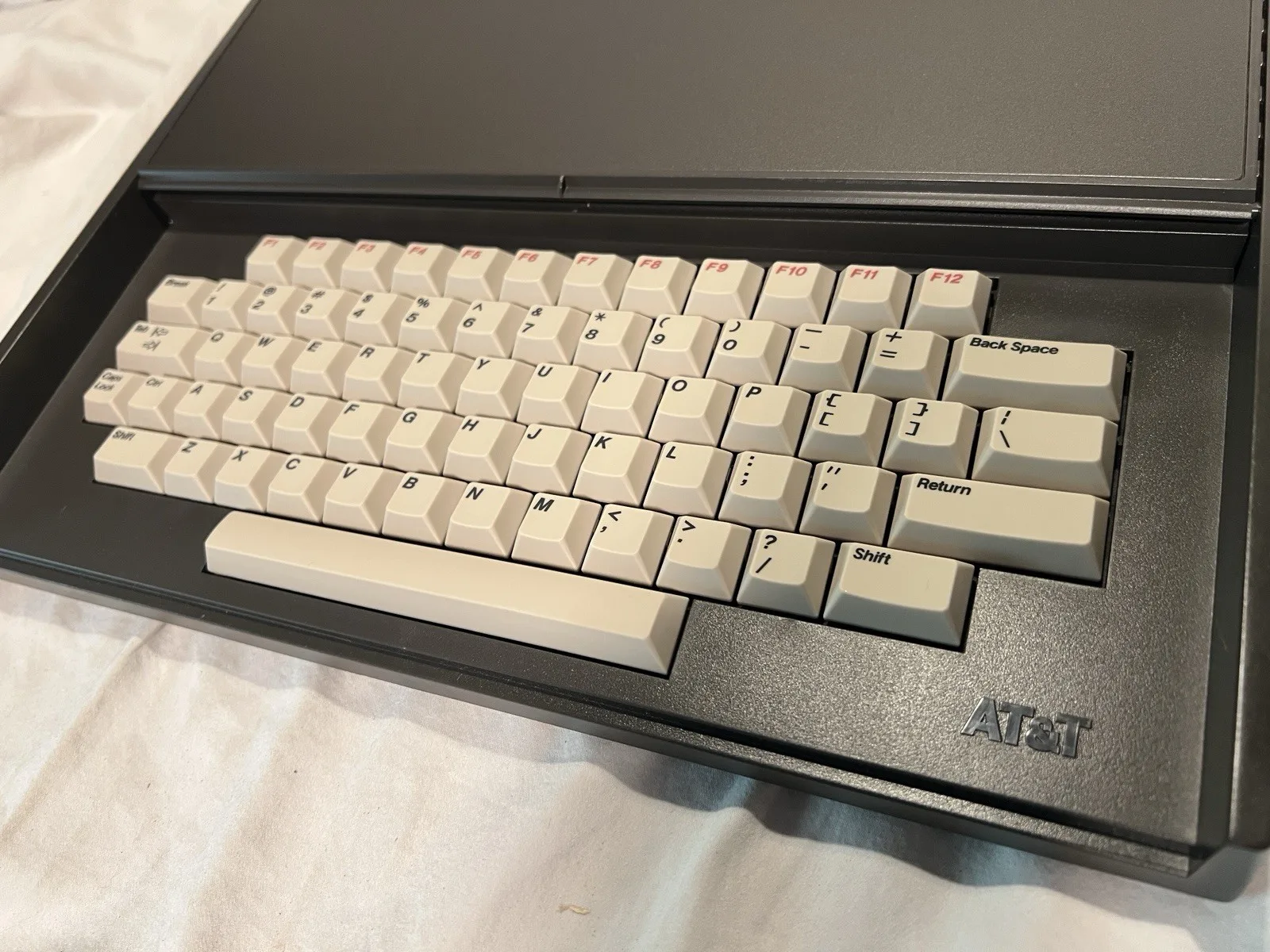 Terminal used to access Covidea services over videotex